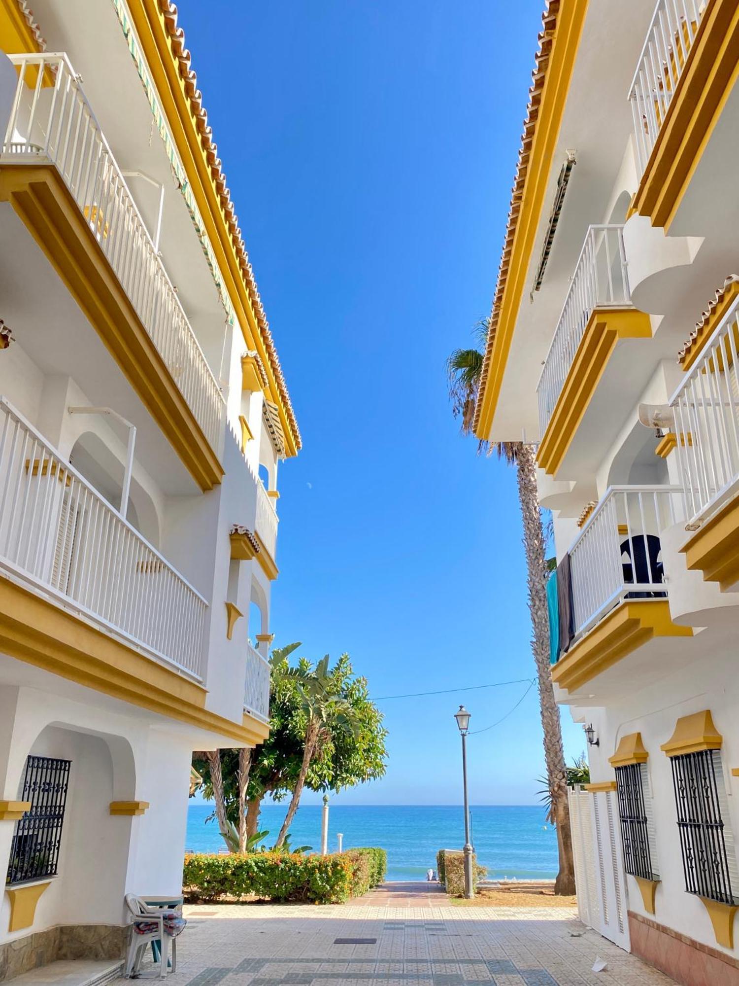 First Line Torrox Costa Appartement Buitenkant foto